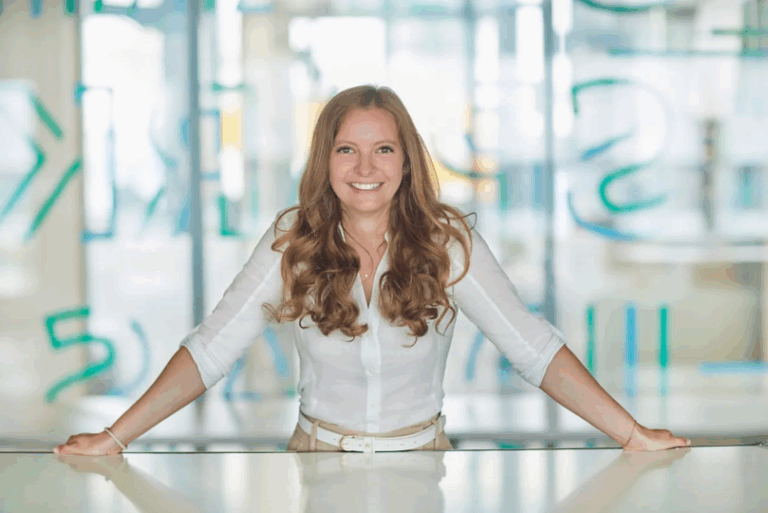 Innovative early warning system: Alumna Dr.-Ing. Eva Buchta honored as Siemens Inventor of the Year